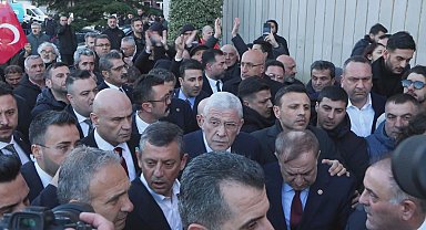 İstanbul - İYİ Parti Genel Başkanı Müsavat Dervişoğlu, Saraçhane'ye geldi - 1
