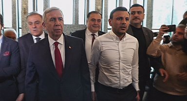 İstanbul- Mansur Yavaş, Saraçhane'deki İBB binasına geldi