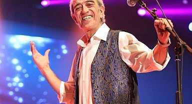 İstanbul - Sanatçı Edip Akbayram hayatını kaybetti