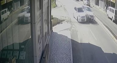 İstanbul- Sancaktepe'de kazaya karışan otomobil iş yerine girdi