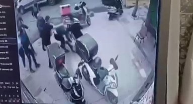 İstanbul - Sancaktepe'de zabıta pazarcı kavgası kamerada