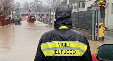 İtalya'da şiddetli yağış, sel ve taşkınlara yol açtı