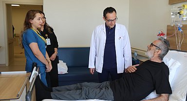 Kalbinde delik olan hasta, kasıktan anjiyografi yöntemiyle sağlığına kavuştu