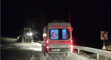 Kalp krizi geçiren hasta, kapalı köy yolu açılarak hastaneye ulaştırıldı