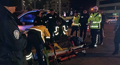 Karaman'da otomobil ile hafif ticari araç çarpıştı: 4 yaralı