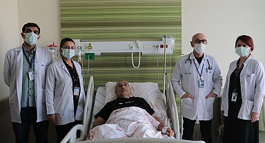 Kardeşinin böbreğiyle hayata tutundu