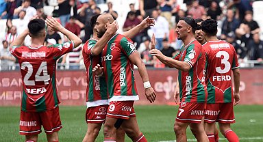 Karşıyaka şampiyonluk ateşini yaktı