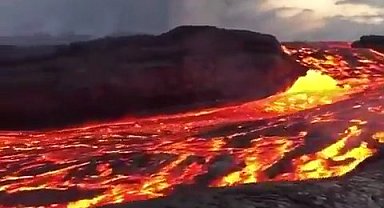 Kilauea Yanardağı lav püskürtmeye devam ediyor