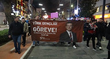 Kocaeli'de 'İmamoğlu' protestosu; karşıt görüşlü grup, 1 göstericiyi darbetti