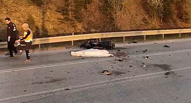 Kocaeli'de kamyonet ile motosiklet çarpıştı: 1 ölü, 1 yaralı