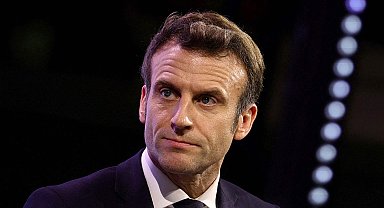 Macron: Ukrayna'yı terk ederek adil ve kalıcı barış sağlanamaz