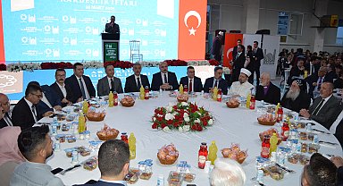 Mardin'de farklı dinlerin temsilcileri aynı sofrada buluştu