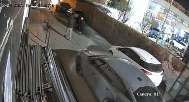 Motosikleti itip çaldılar; hırsızlık kamerada