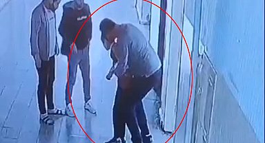 Müdür yardımcısı, öğrenciyi Heimlich manevrası ile kurtardı; o anlar kamerada