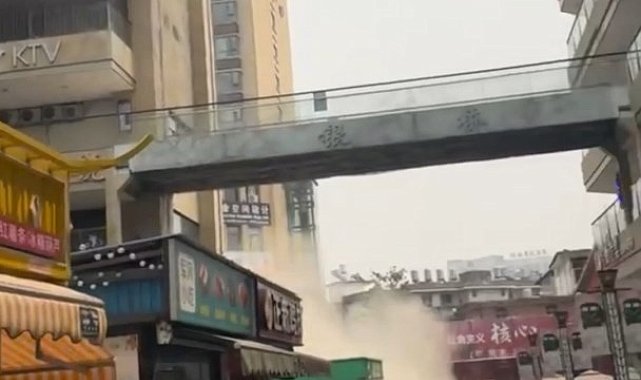 Myanmar'da 7.7 büyüklüğünde deprem Video eklendi