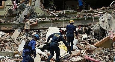 Myanmar'daki depremlerde can kaybı 1700'e yükseldi