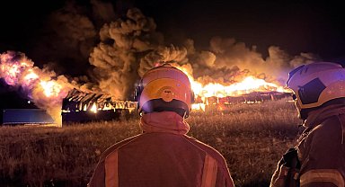 Northamptonshire'da yangın: 3 ölü