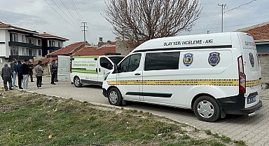 Oğlunu evde ölü buldu