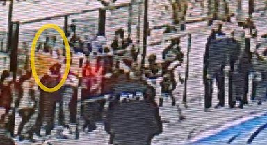 Okul müdürü ile veli arasındaki yumruklu kavga kamerada