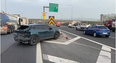 Osmangazi Köprüsü yolunda 2 cip çarpıştı: 1 yaralı