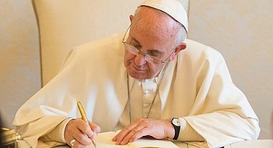 Papa'dan 'silahsızlanma' çağrısı