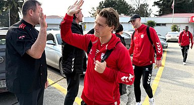 Samsunspor kafilesi Göztepe'ye gitti