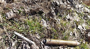 Sivas'ta dere kenarında bulunan roket parçası imha edildi