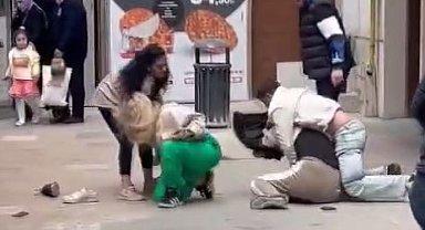 Sokakta karşılaşan husumetli iki grup kavga etti: 3 gözaltı