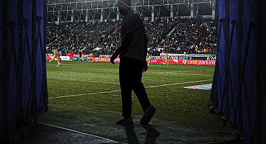 SON DAKİKA: Mehmet Topal yeniden Petrolul Ploiesti'nin başına geçiyor