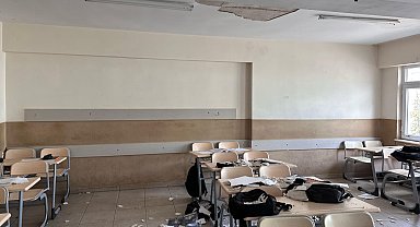 Tavan sıvası düşen sınıfta 4 öğrenci hafif yaralandı