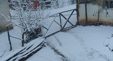 Tufanbeyli'de taşımalı eğitime 'kar' engeli