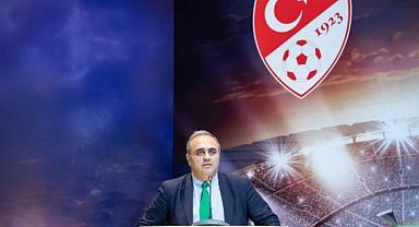 Ural Aküzüm, World Football Summit'te kadın fubtolunu anlatacak