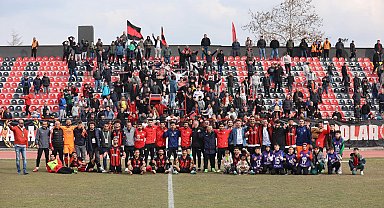 Uşakspor seriye bağladı