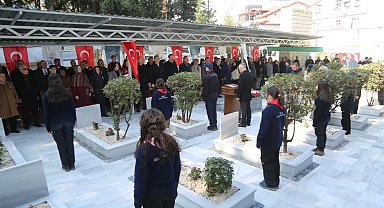 Üsküdar Vapuru faciasında hayatını kaybedenler, mezarları başında anıldı