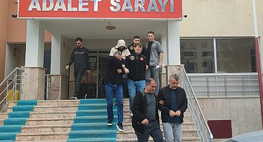 Usulsüz olarak kırmızı ve yeşil kategorideki ilaçları reçeteleyen 2'si tıbbi sekreter 3 kişi tutuklandı