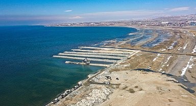 Van Gölü'nden 1 milyon 955 bin metreküp dip çamuru ve balçık çıkarıldı