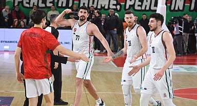 Yabancısız Karşıyaka ligde Galatasaray önünde