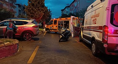 Yola savrulan motosikletli, otomobilin altında kalarak hayatını kaybetti