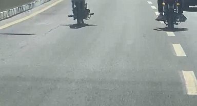 Yüzüstü uzanıp motosiklet kullanan 2 sürücüye 81 bin 40 TL para cezası