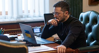 Zelenskiy: Ukrayna ve ABD'deki ekiplerimiz toplantı yapmak üzerinde çalışmaya başladı