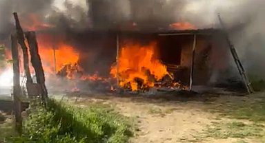 1 yıl önce eşi ölen 2 çocuk annesinin evi yandı, komşuları yardım çağrısında bulundu