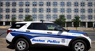 ABD'de kamyon kaldırımdaki yayalara çarptı: 6 yaralı