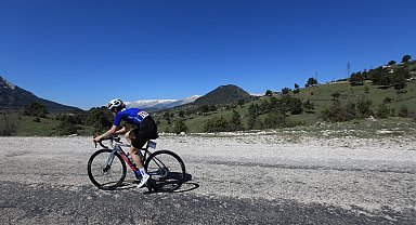 AKRA Gran Fondo'da pedallar dostluk için döndü
