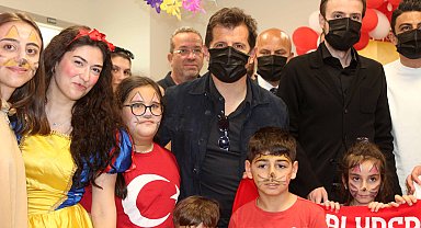 Antalyaspor yönetiminden tedavi gören çocuklara 23 Nisan ziyareti