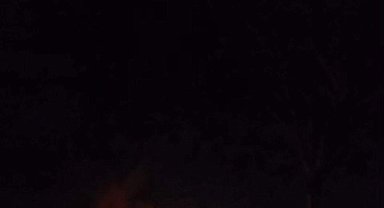 Badem bahçesinde saman ve araç lastiğiyle 'don' önlemi