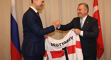 Bakan Bak, Rus mevkidaşı Degtyarev ile görüştü