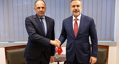 Bakan Fidan, Yunan mevkidaşı Yerapetritis ile görüştü