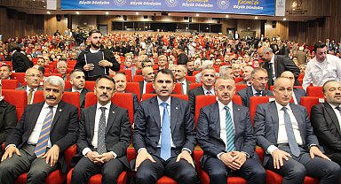 Bakan Kurum: Milletimiz emanet olarak verdiği oyla şımaranları, millete parmak sallayanları görmektedir