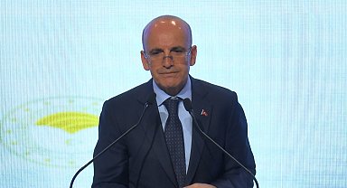 Bakan Şimşek: Dezenflasyonda başarı var, program çerçevesinde gidiyor