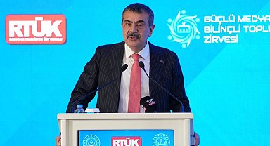 Bakan Tekin: Medya okuryazarlığı, erken yaşta kazandırılmalı